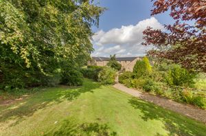 Photo 27- click for photo gallery